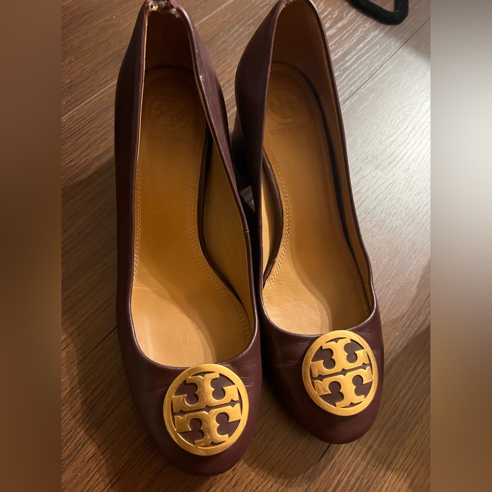 Tory Burch Logo Heels - Size 7